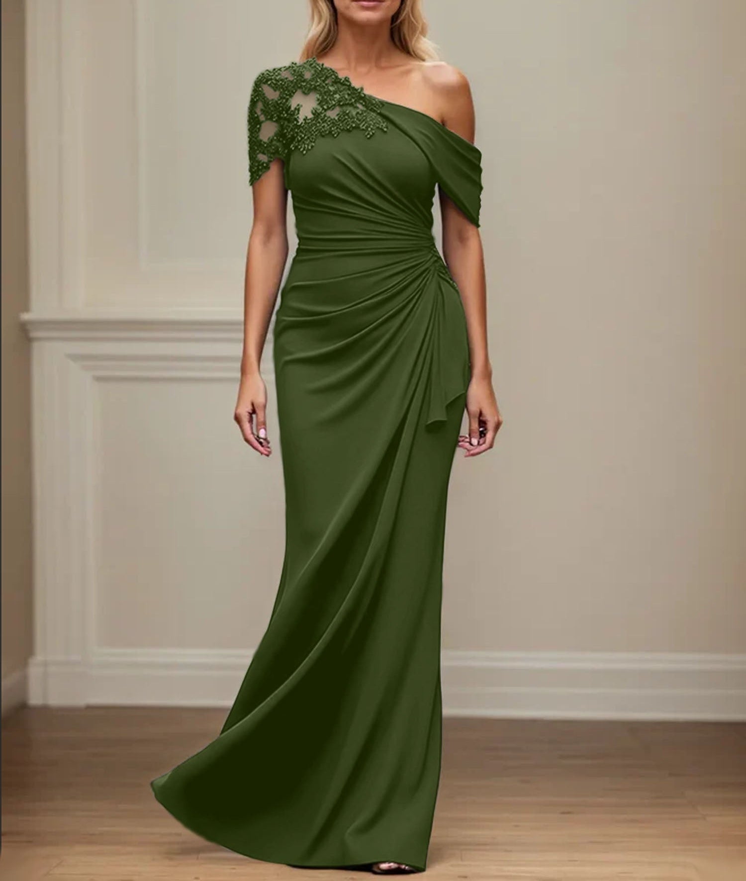 Trumpet/Mermaid Asymmetrical Mother of the Bride Dress with Appliques