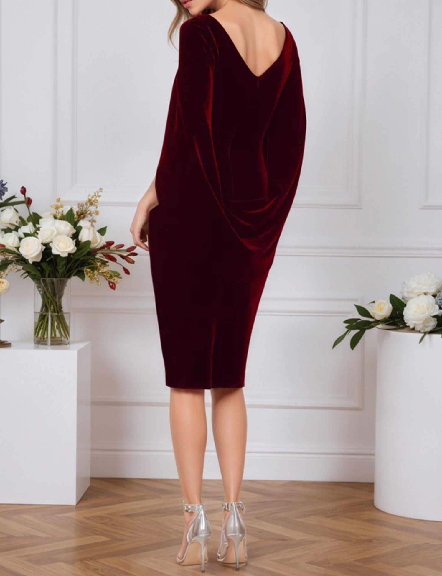 Sheath/Column Boat Neck Knee-Length Velvet Mother of Bride Dress