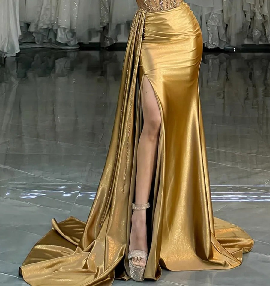 Elegant A-Line/Princess V-Neck Strapless Satin Floor-Length Prom Dresses with Trail
