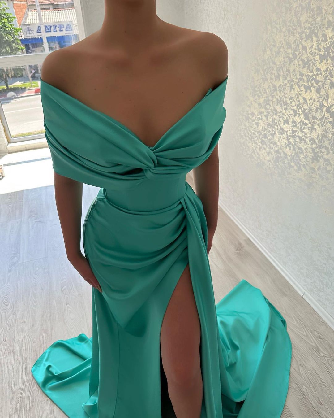 Elegant Long Off-the-Shoulder Prom Dresses Long Slit Online