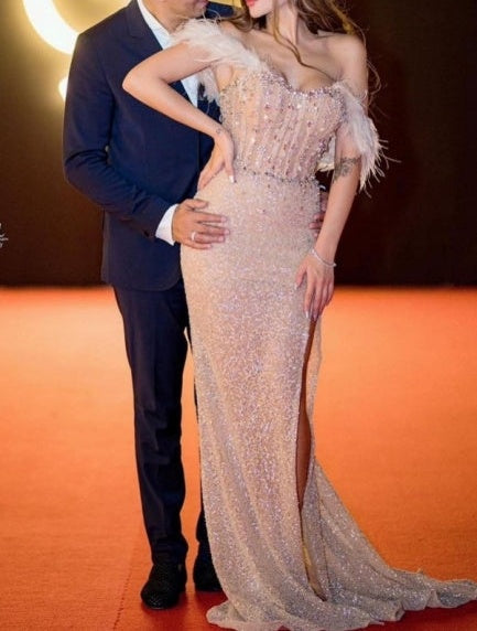 Amazing Off-the-shoulder Long Mermaid Prom Dresses With Split Front