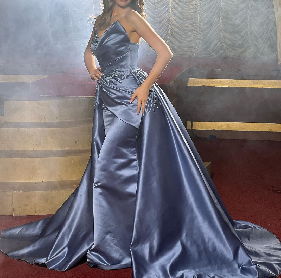 Charming Sleeveless A Line Prom Dresses with Beads