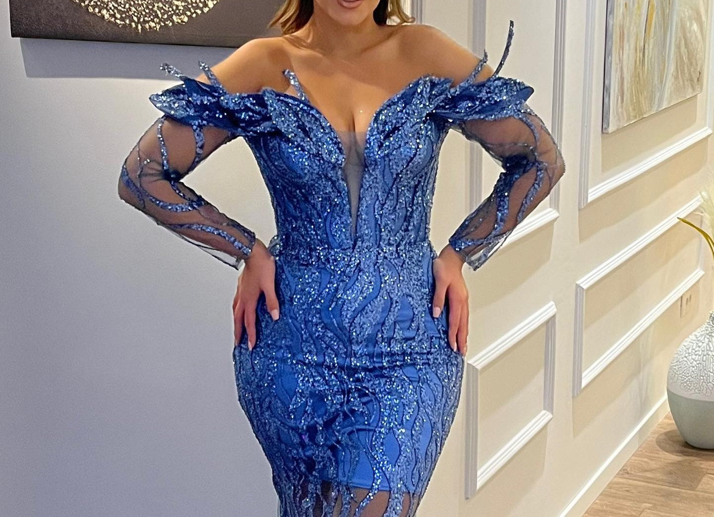Classic V-Neck Long Sleeves Sheath Mermaid Lace Prom Dresses