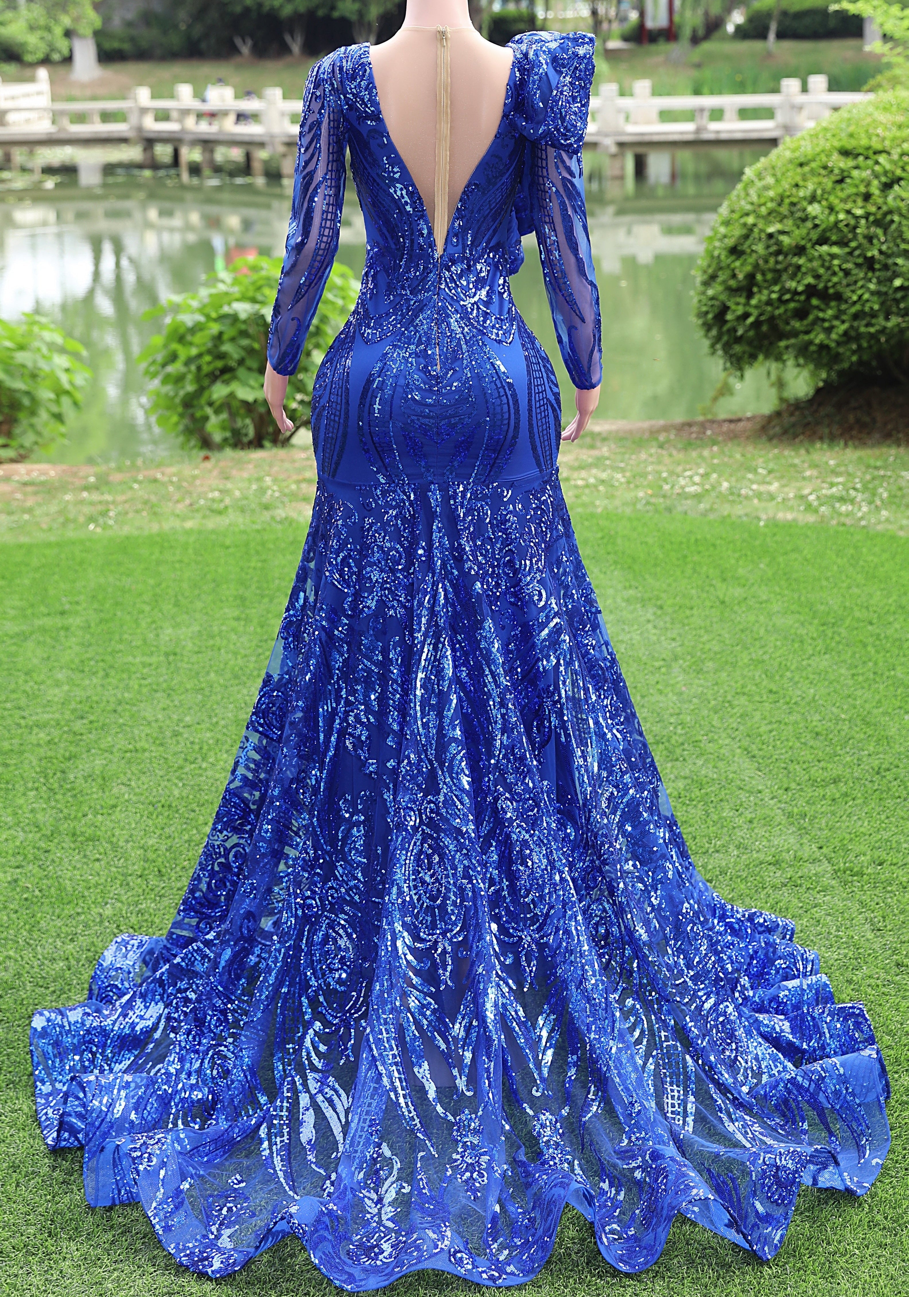 Long sleeves Royal Blue Mermaid Ruffles V-neck Floor length Prom Dresses