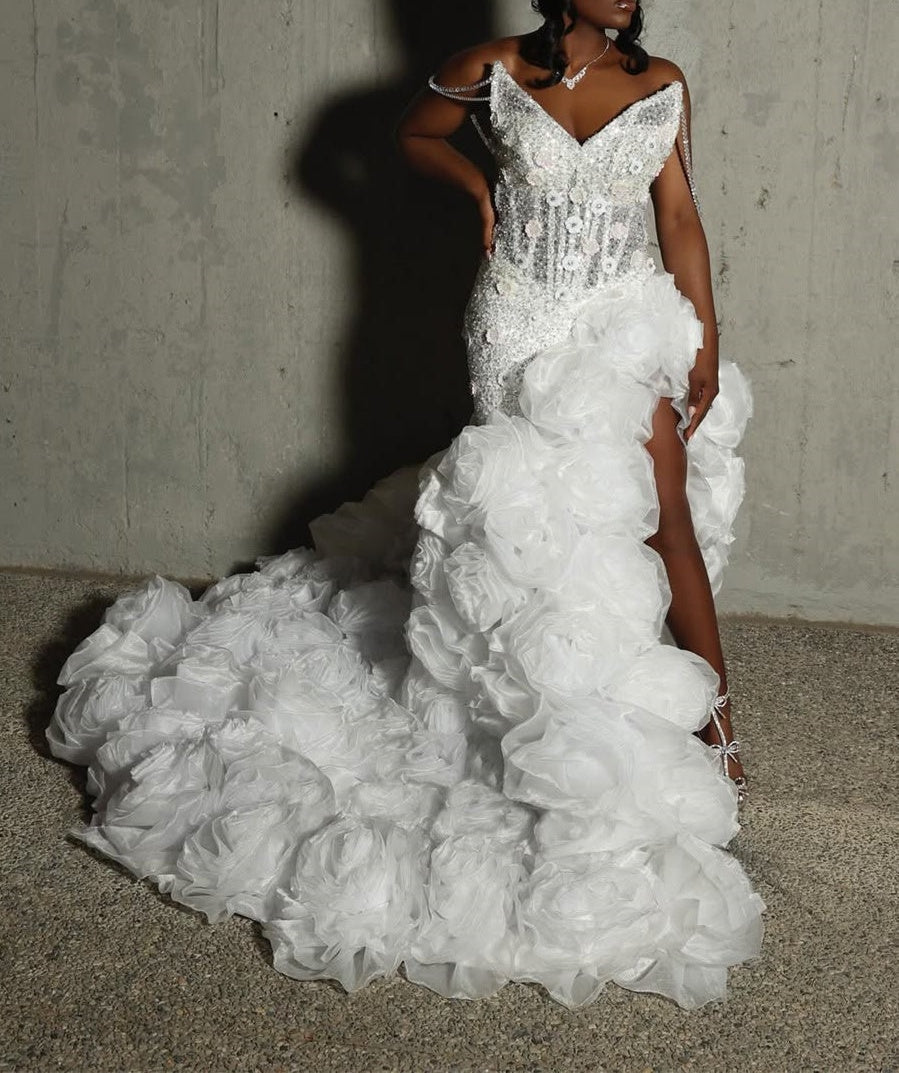 V-neck Ivory Flower Ruffles High Split Court Train Mermaid Prom Dresses