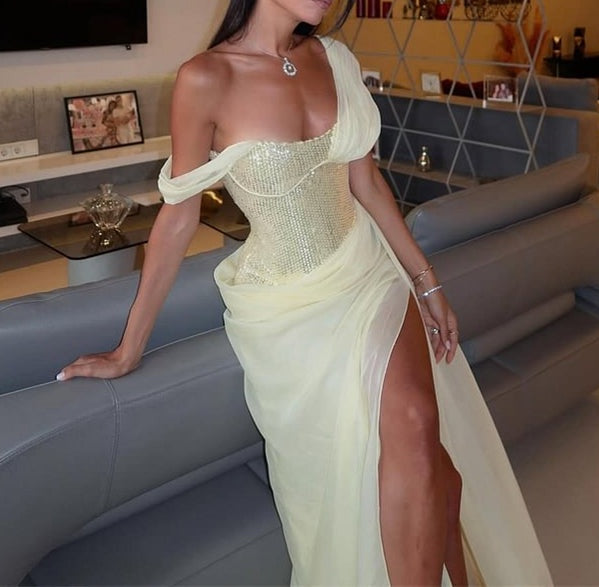 Gorgeous Daffodil Asymmetrical Sequins One Shoulder Prom Dresses With High Slit Ruffle