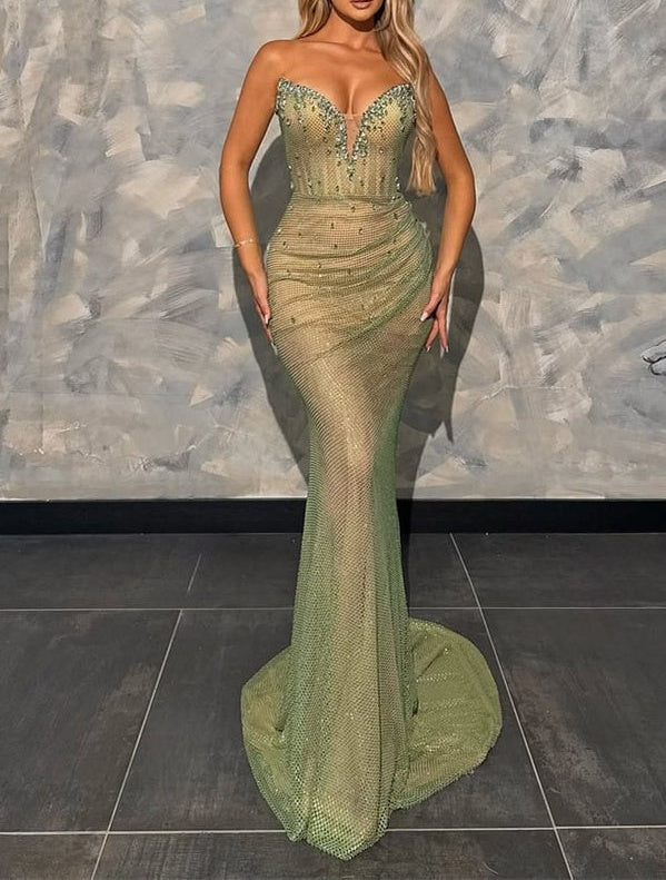 Glamorous Green Sweetheart Trumpet Prom Dresses Long Sleeveless With Beads