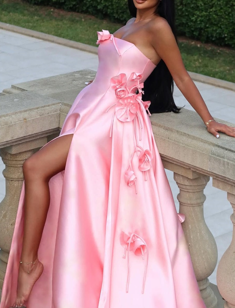 Chic Pink Satin Strapless Sleeveless Prom Dress High Slit A-Line With Flower
