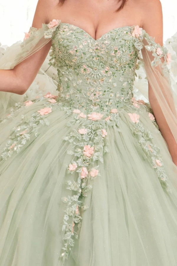 Gorgeous Ball Gown Off Shoulder Sleeveless 3D Flower Appliques Lace Up Light Green Tulle Quinceanera Dress Birthday Party Gown for Sweet 16
