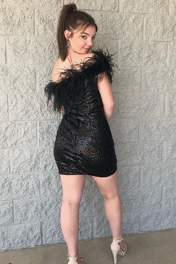 Black Sheath Sequins Feather Sleeveless Back Zipper Short Homecoming Dress main image 1