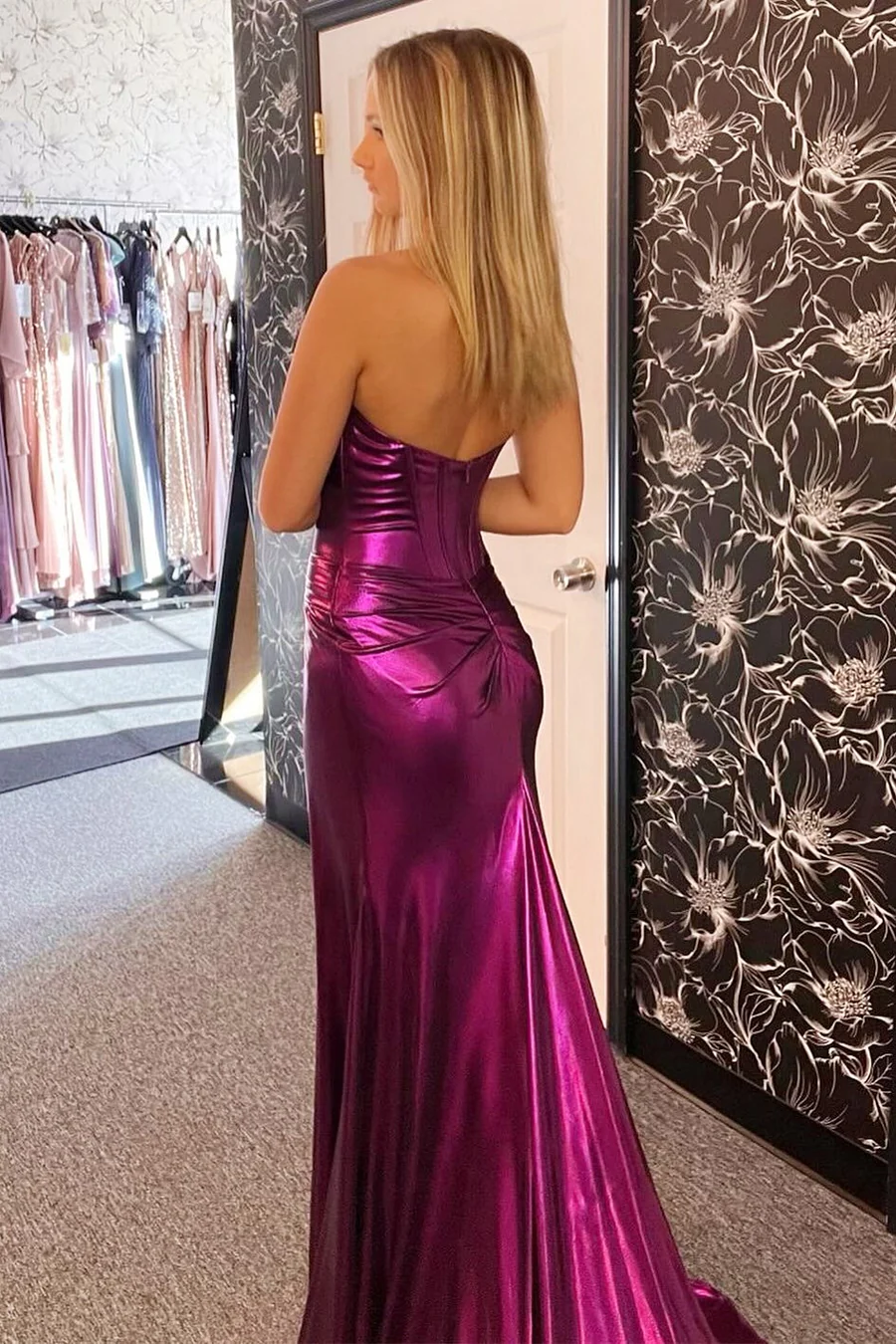 Hot Red Sweetheart Off Shoulder Side Slit Prom Dress main image 1