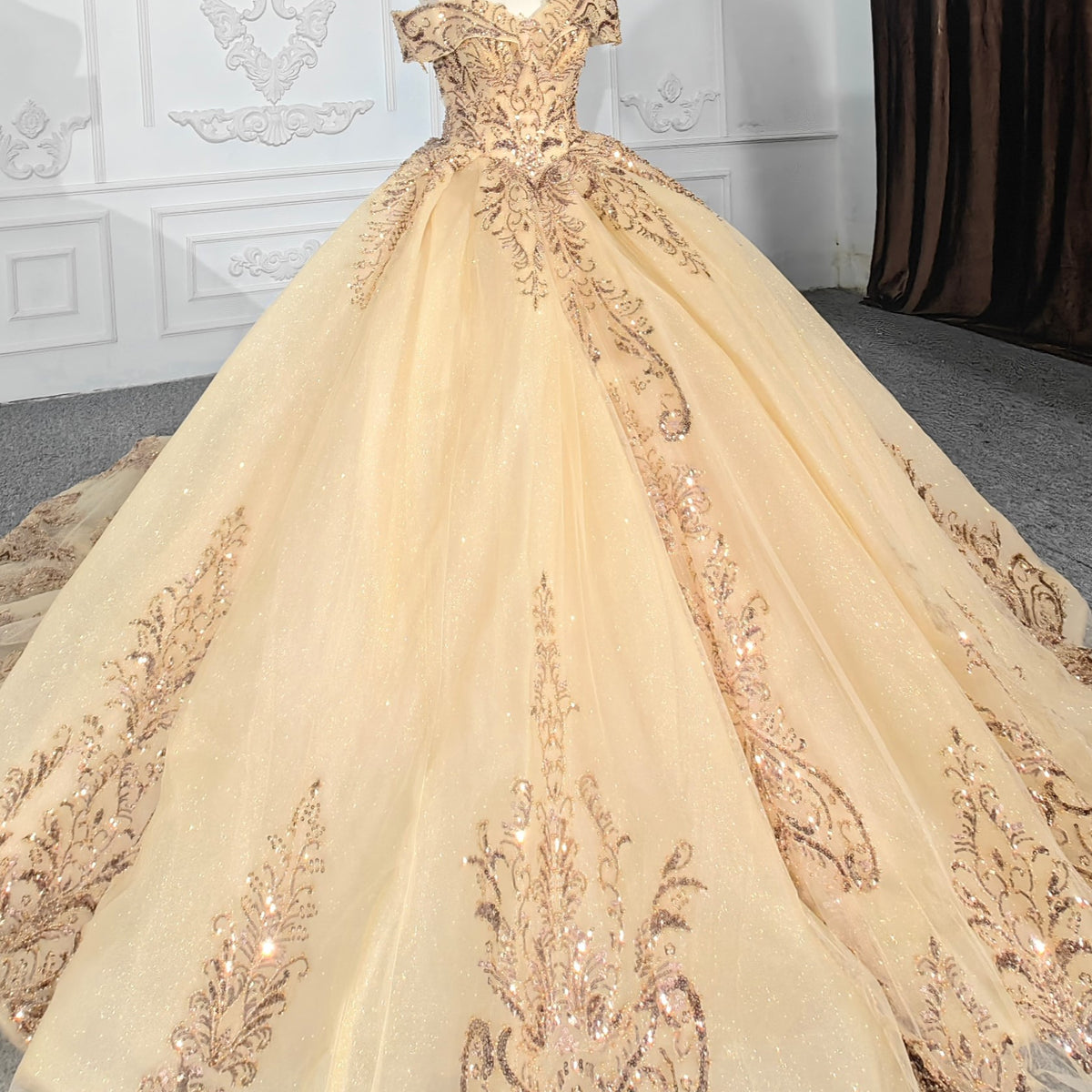 Gorgeous Gold Quinceanera Dresses Ball Gown Beading Evening Party Dres