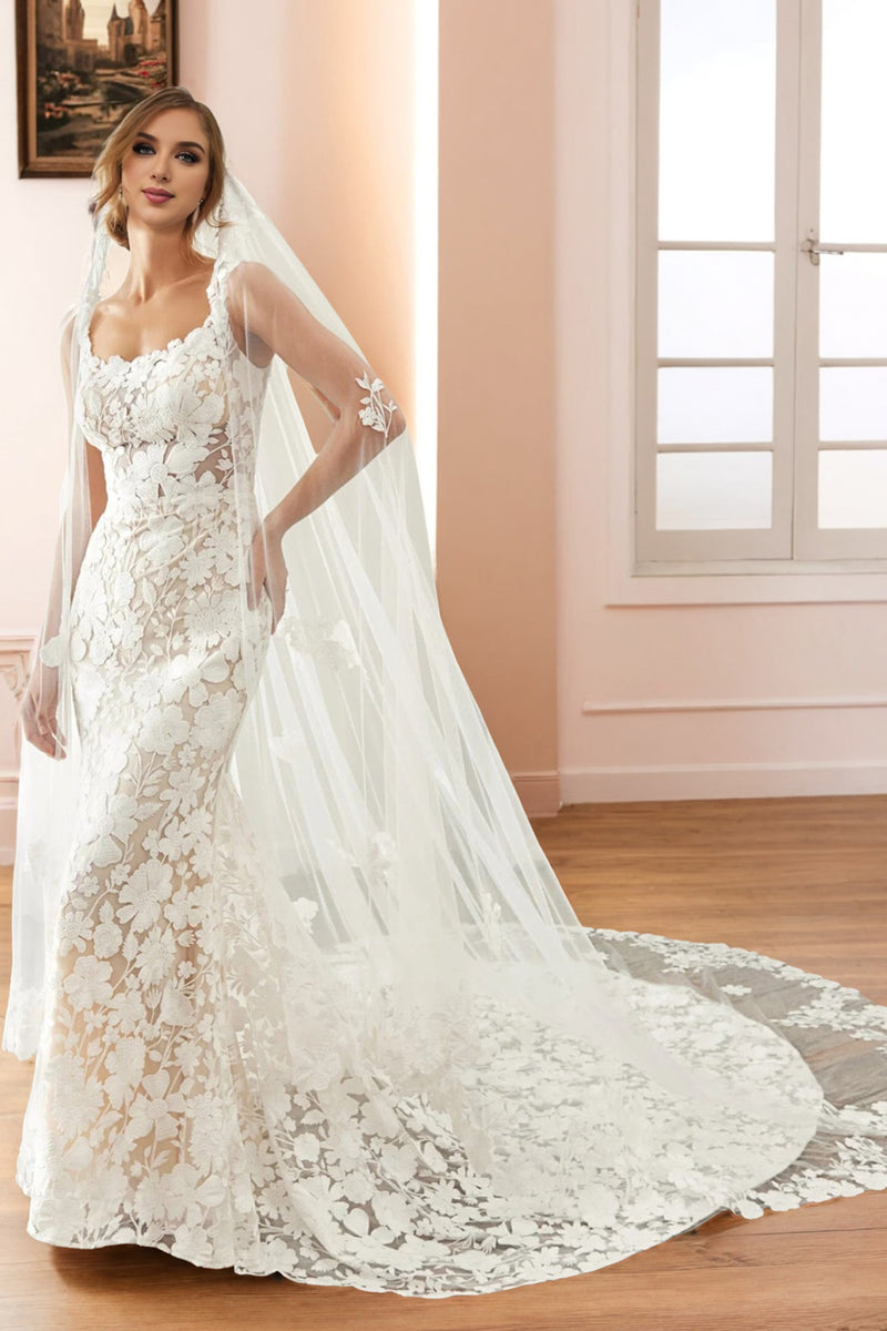 Gorgeous-Lace-Sweep-Train-