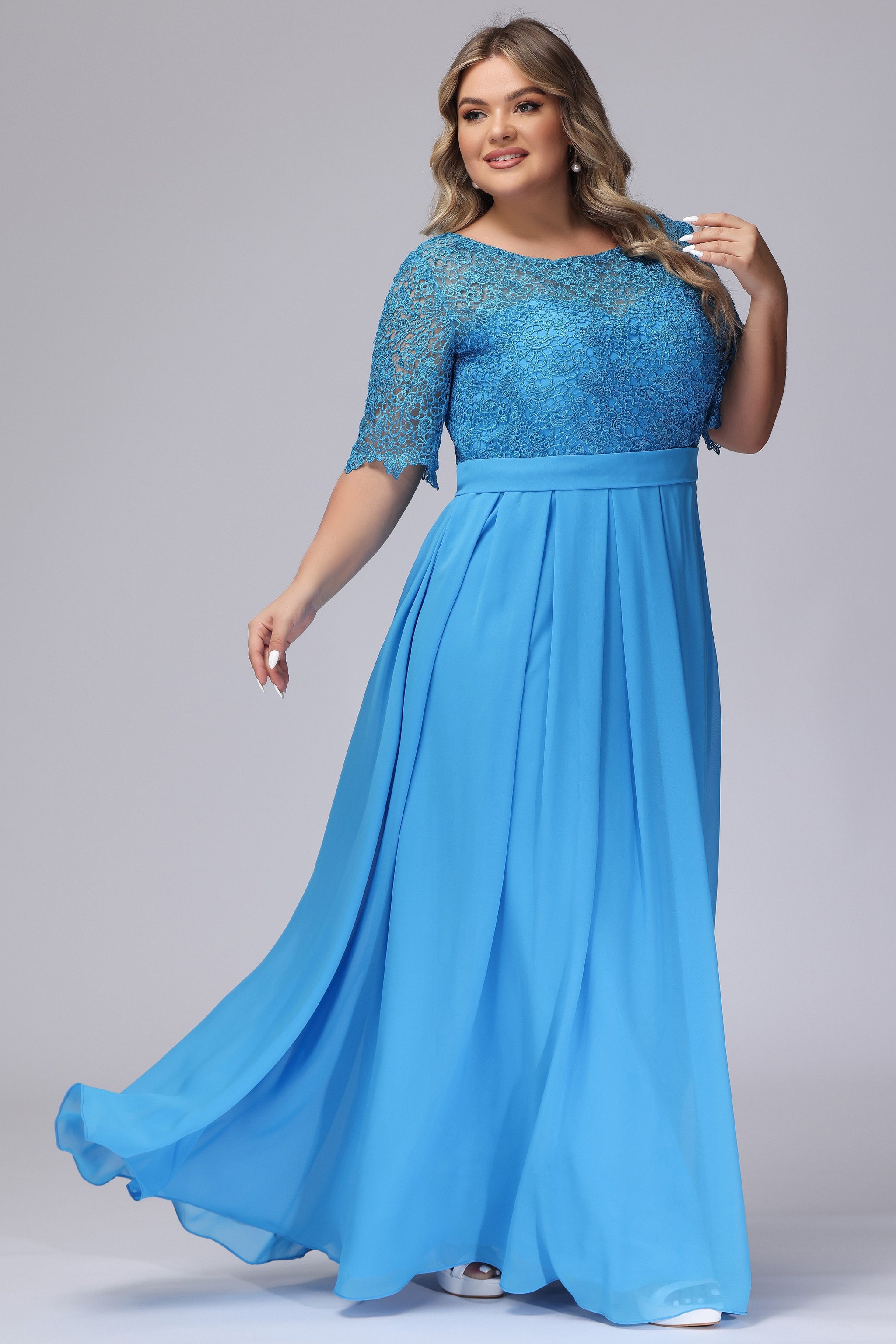 Blue Half Sleeves Scoop Lace Homecoming Dress