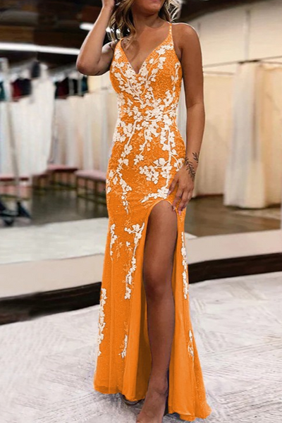 Modern Orange Long Sleeves Mermaid V-Neck Appliques Prom Dress
