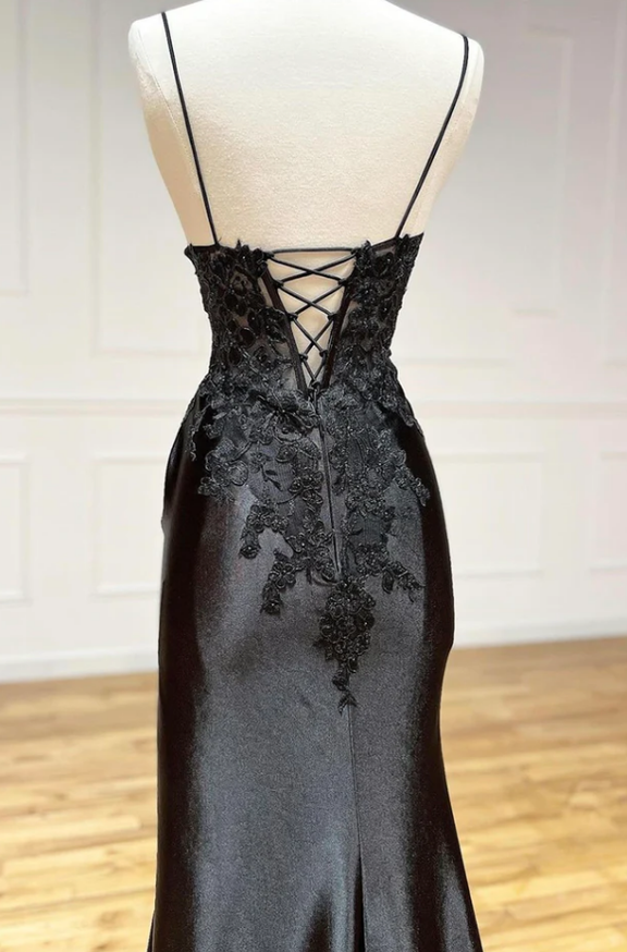 Ivory Lace Spaghetti Strap Front Slit Dress Mulberry