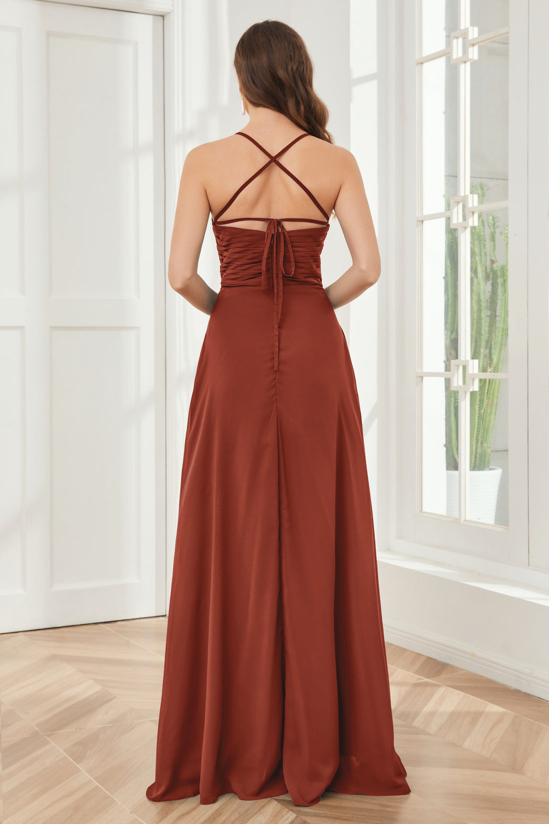 A-line Bridesmaid Dresses with Spaghetti Straps and Slit Emerald