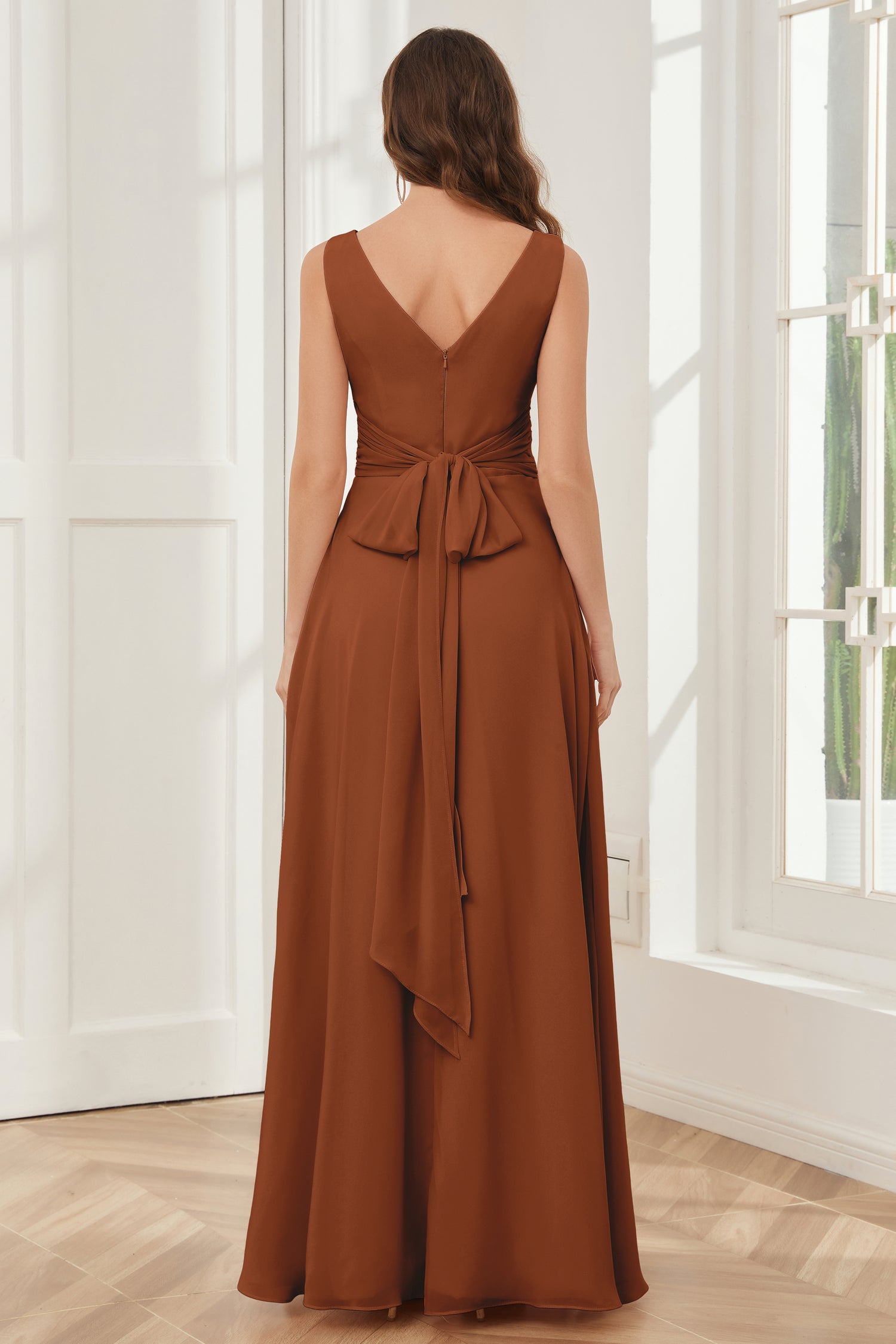 Maxi Chiffon Bridesmaid Dresses with V Neck Spa