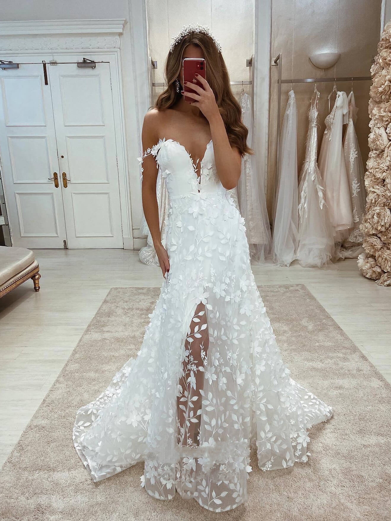 Off the Shoulder V-neck Flower Lace Wedding Dresses