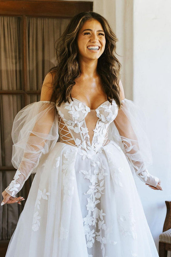 Gorgeous Ball Gown Starpless Tulle Butterfly Long Wedding Dresses