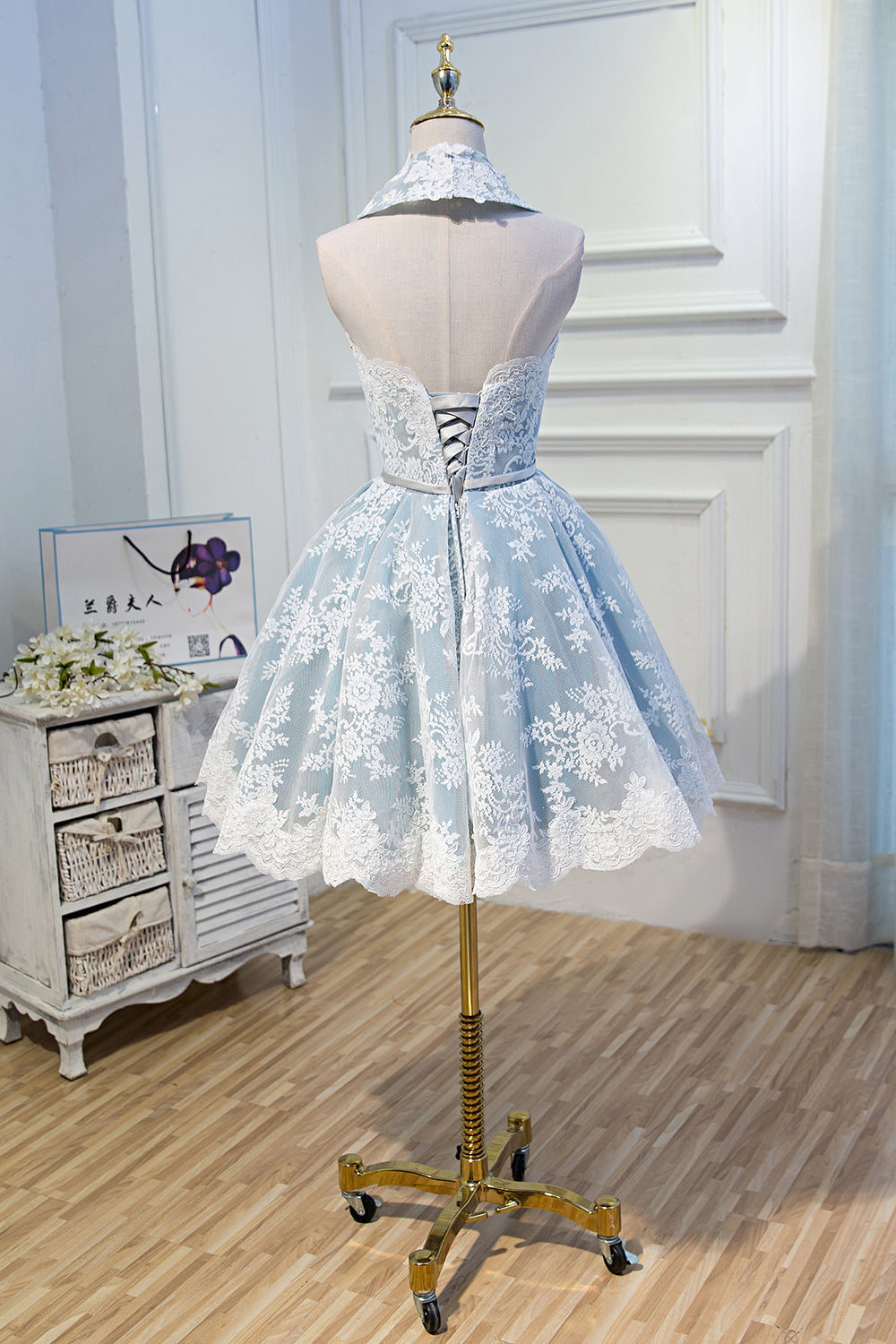 Cute Light Sky Blue Halter Homecoming Dresses with Lace Appliques