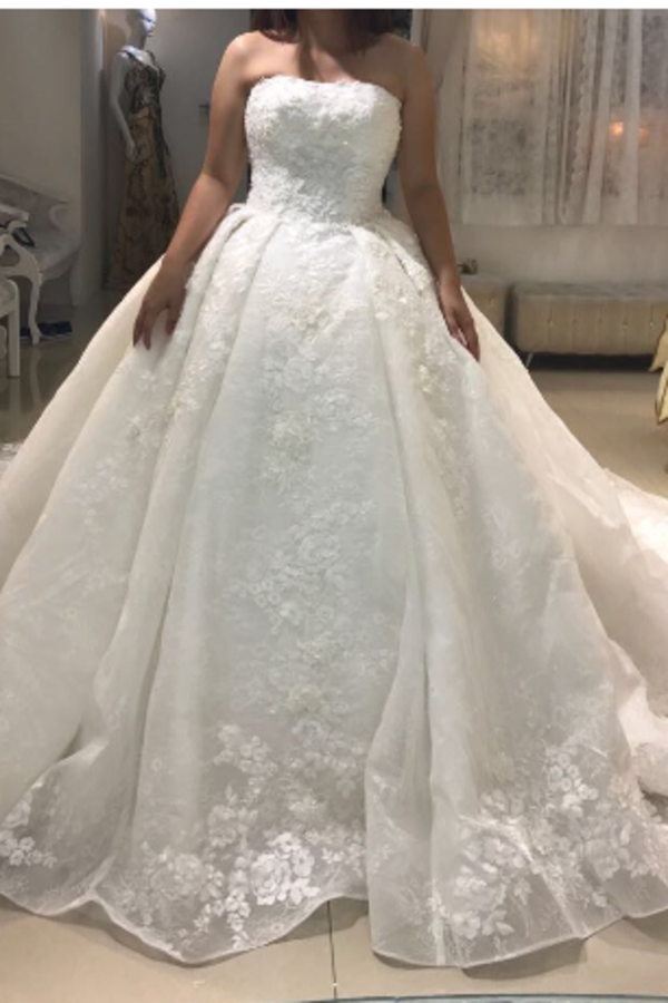 Gorgeous Delicate A Line Strapless Ball Gown With Lace Appliques Weddi