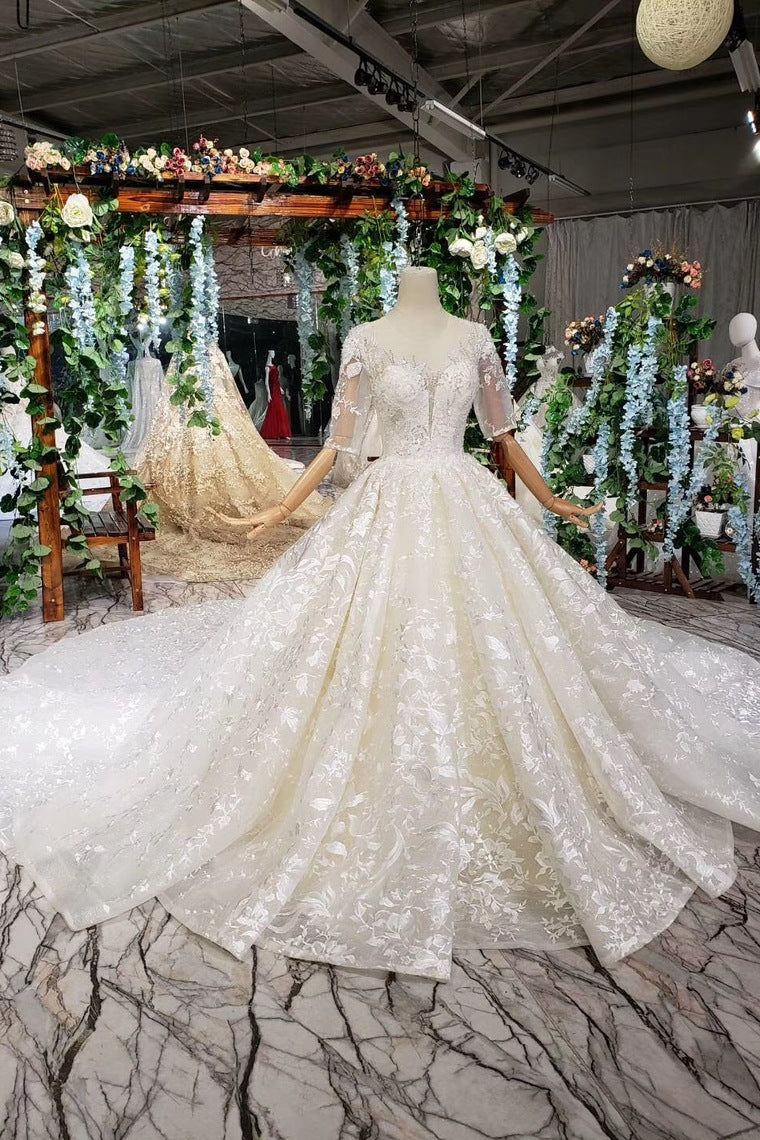 Luxury Lace Wedding Dresses Scoop Half Sleeves Appliques Ball Gown