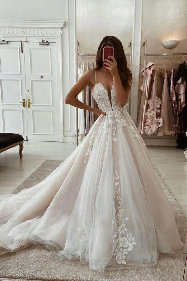 Elegant V-Neck A-Line Wedding Dress with Pearl Tulle Appliques Lace
