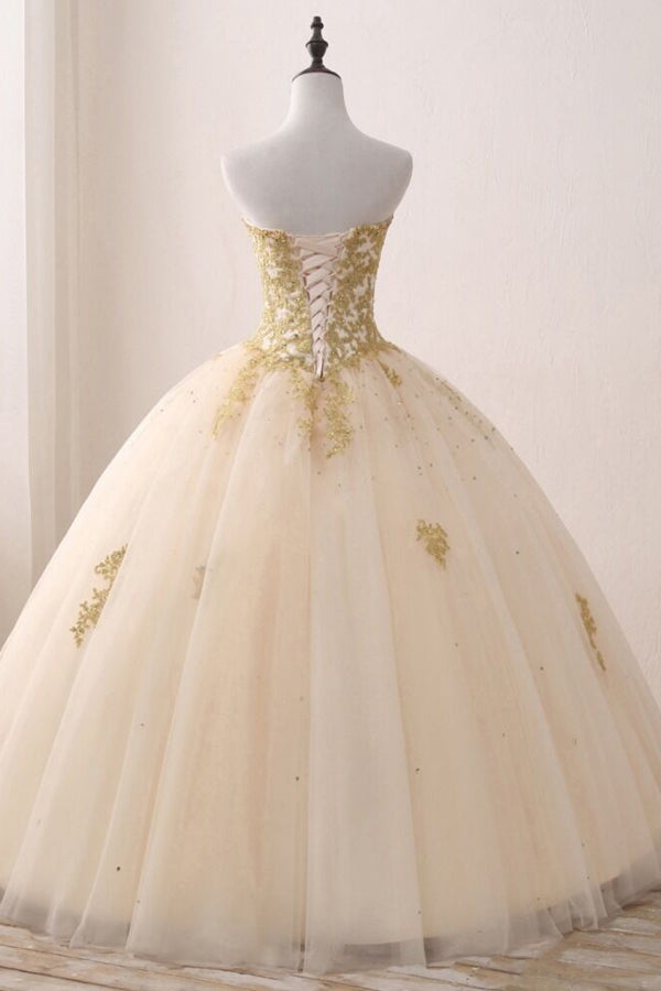Ivory Ball Gown Sweetheart Strapless Sleeveless Appliques Beading Prom Dresses