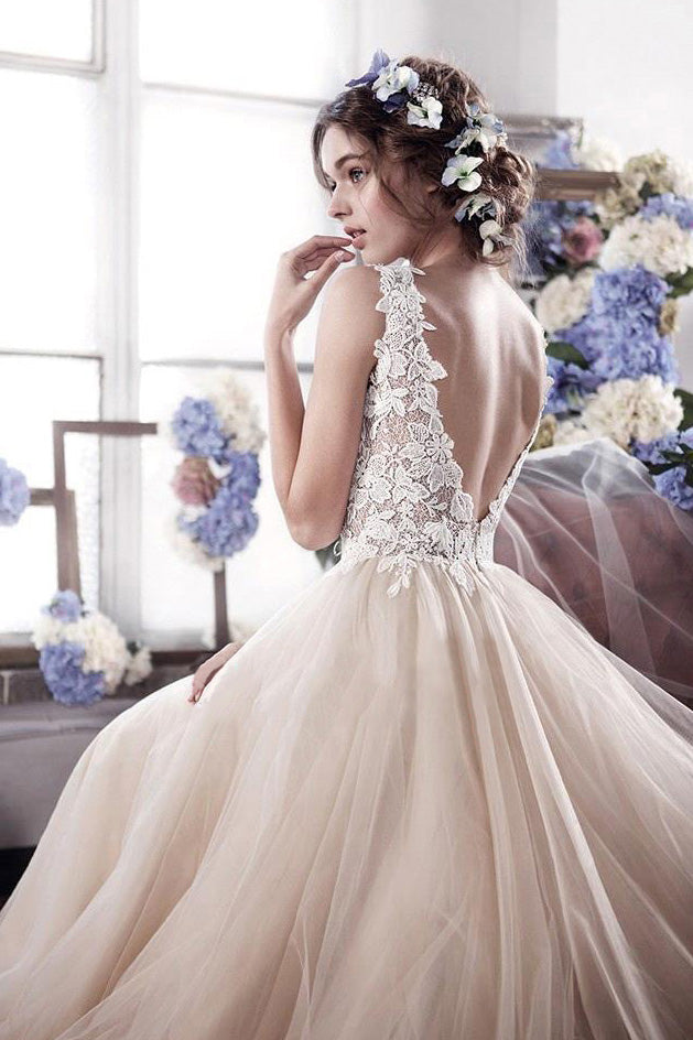 Charming Top Lace Sleeveless Tulle Long Wedding Dresses