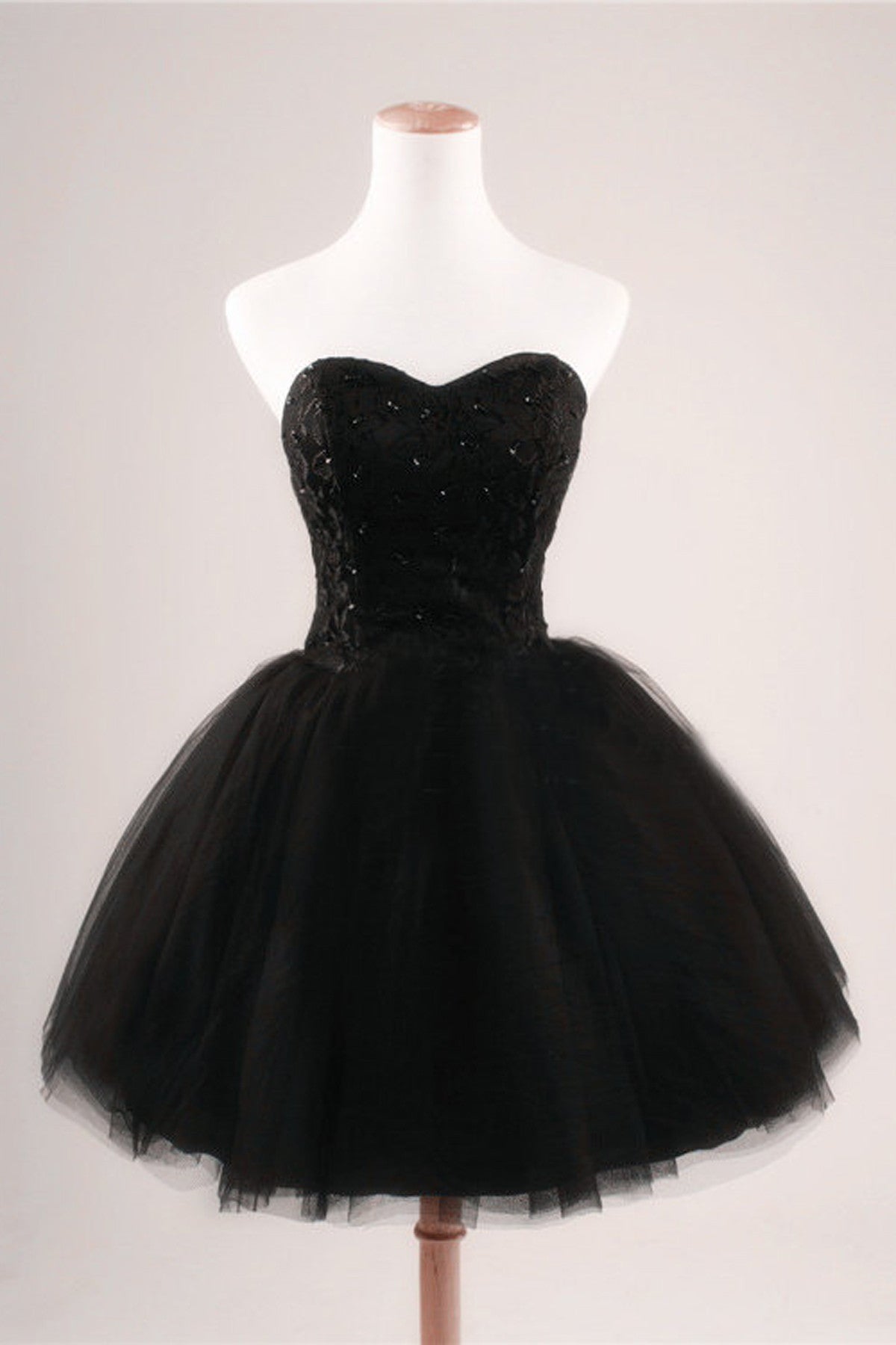 Black Strapless Ball Gown Tulle Homecoming Dresses HG66 - Ombreprom