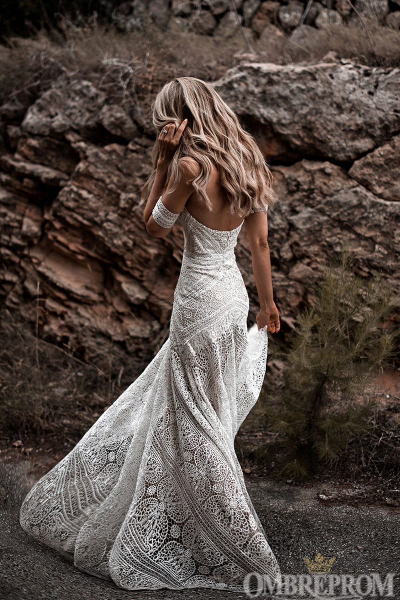 Elegant Romantic Lace Wedding Dress Low Back