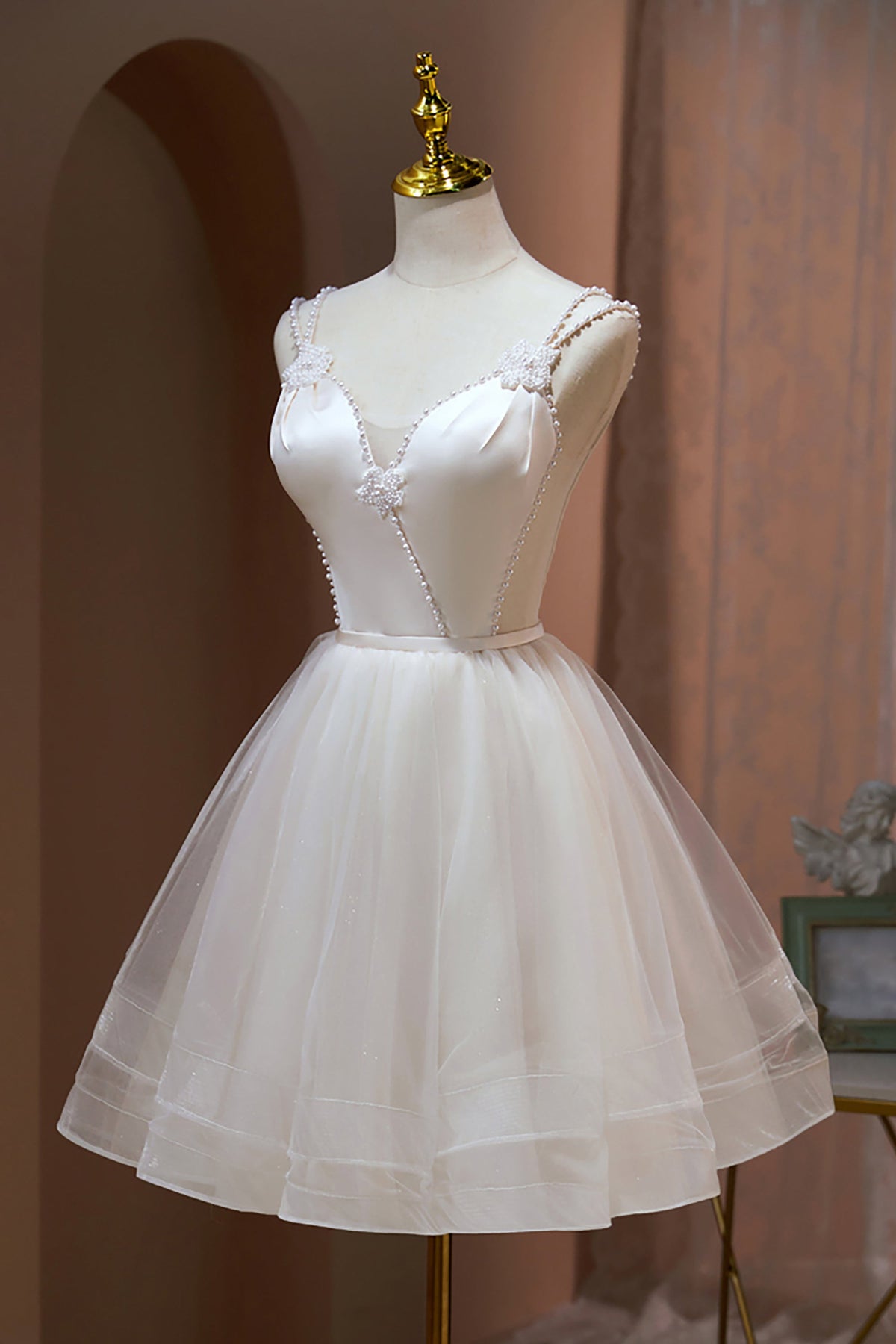 Cute Spaghetti Straps Beading Tulle Homecoming Dresses with Pearls