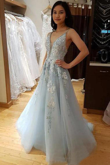 Light Blue V Neck Tule Backless Beading Spaghetti Straps Prom Dresses