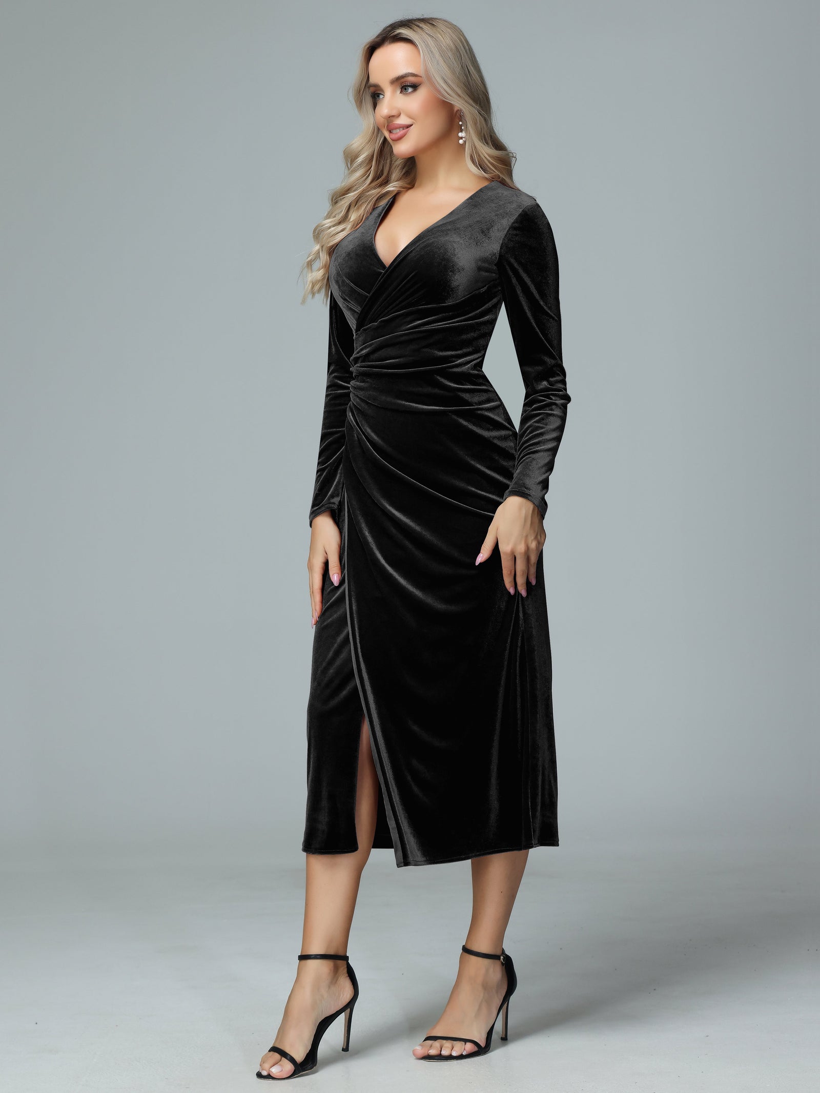 Elegant Sheath Velvet Short Sleeves V-neck Long Bridesmaid Dresses Online
