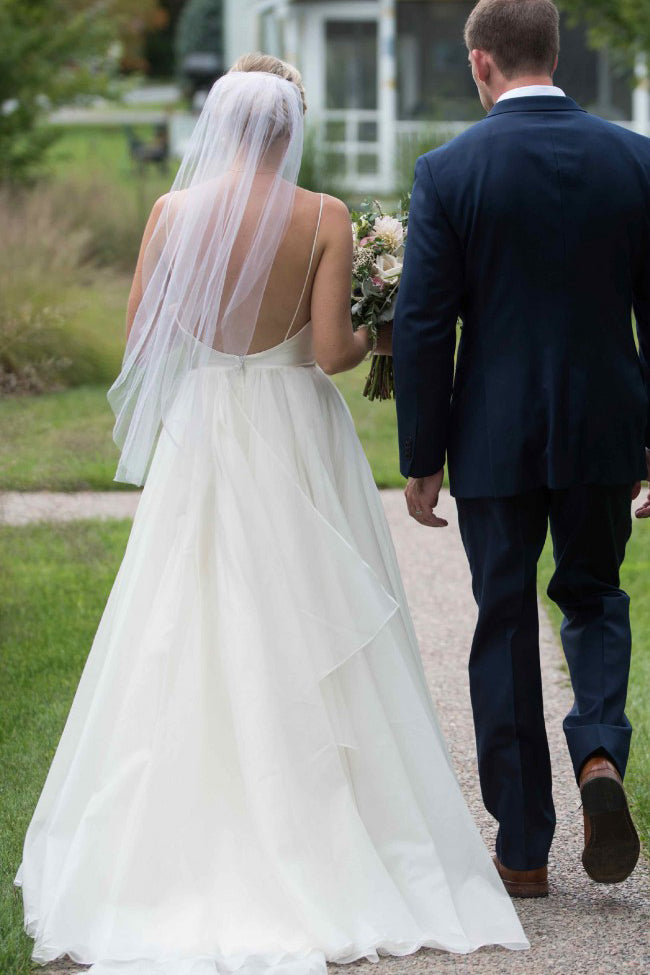 Simple Wedding Dresses Spaghetti Straps Backless Tulle Satin V Neck Bridal Gown