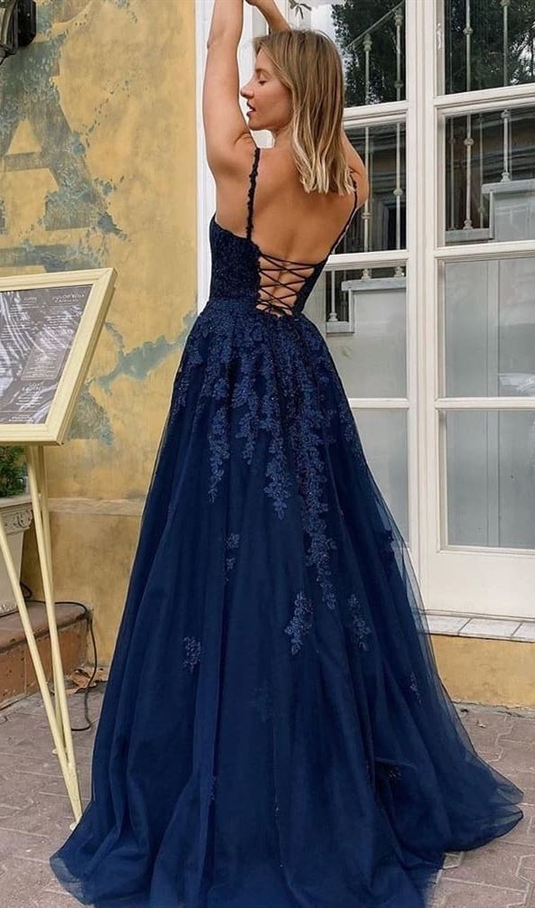 Navy Blue Lace V-Neck Spaghetti Straps A-Line Tulle Appliques Long Evening Gowns Prom Dresses