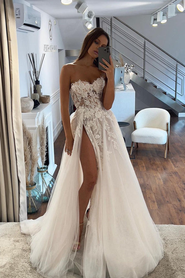 Charming A Line Sweetheart Tulle Wedding Dresses with Slit