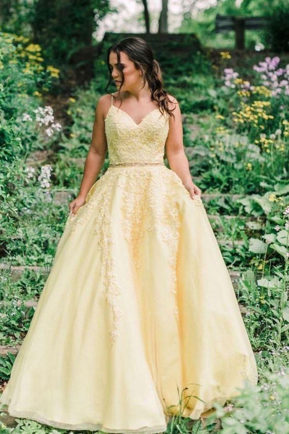Yellow A-Line Princess Lace Appliques Tulle Sweet 16 Dresses Long Prom Dresses