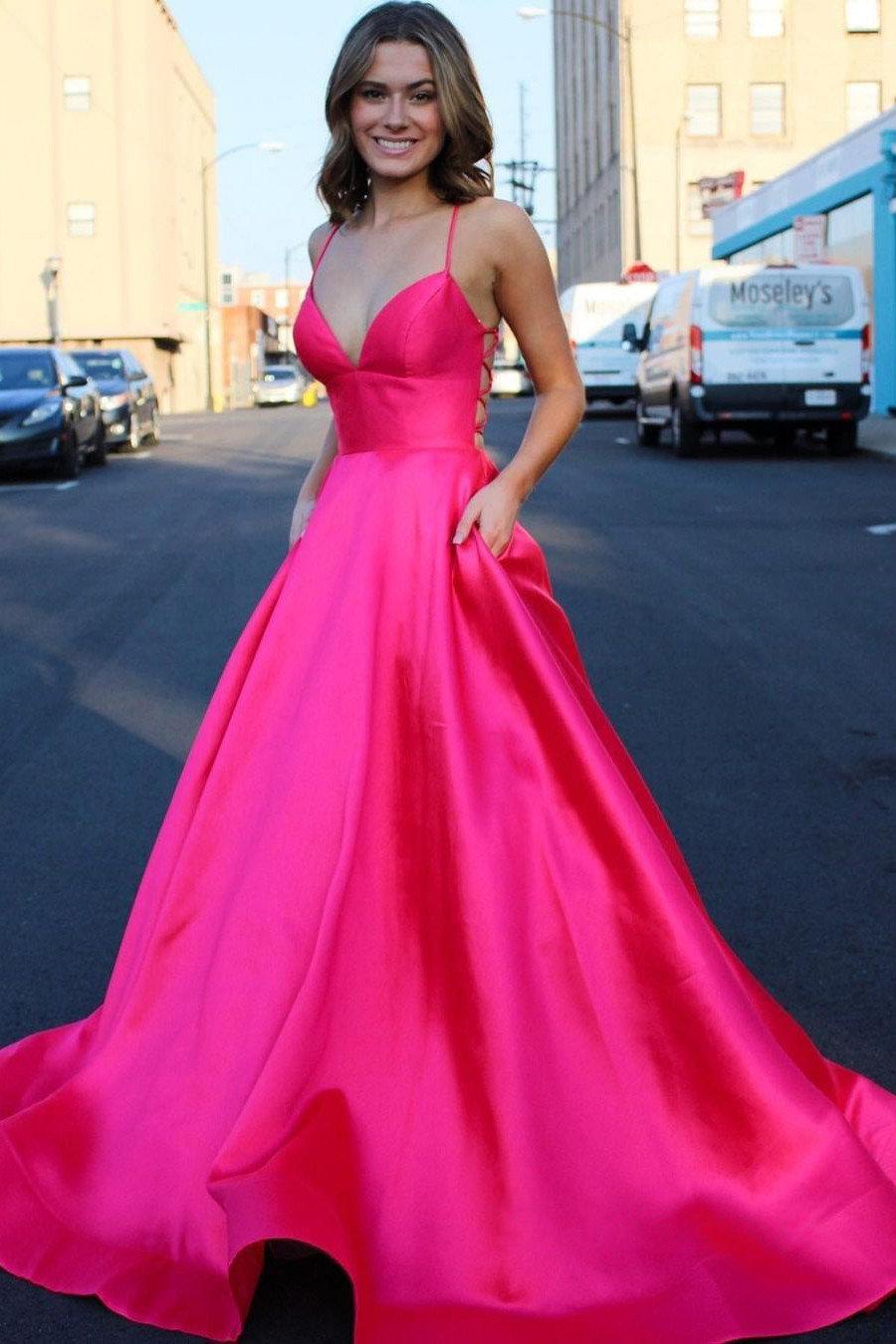 Chic Sleeveless A-line Spaghetti Straps Backless Long Prom Dress