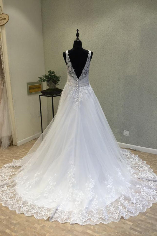 Delicate V Neck With Lace Appliques Wedding Dresses